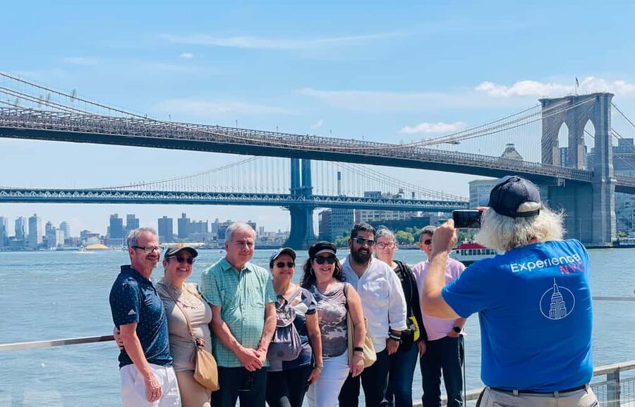 NYC: Half-Day Luxury Bus Tour of Top Highlights - Central Park, the Dakota, and Fifth Avenue