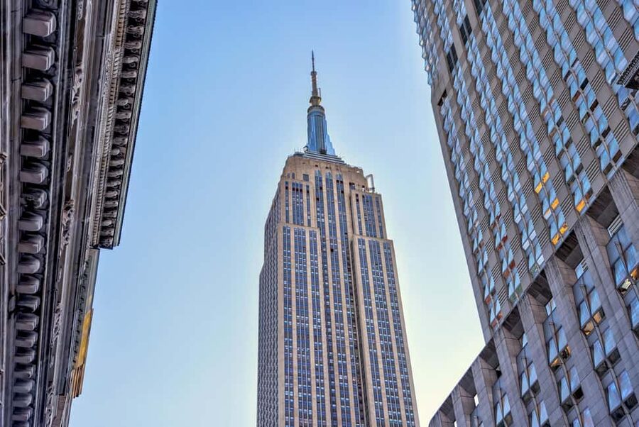 NYC: Half-Day Luxury Bus Tour of Top Highlights - Rockefeller Center gives you the first real break