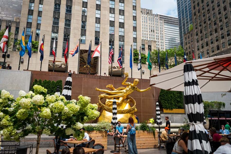 NYC: Half-Day Luxury Bus Tour of Top Highlights - Starting behind Times Square