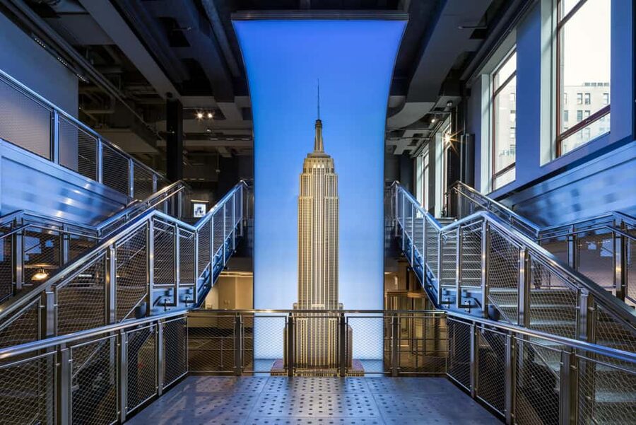 NYC: Half-Day Luxury Bus Tour with Empire State Access - Rockefeller Center gives you a proper photo break