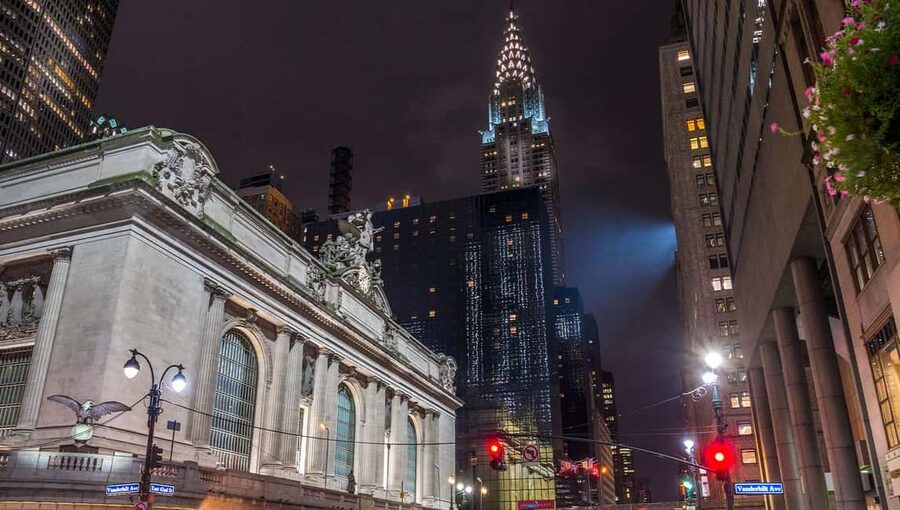 NYC: Skyline Night Tour on Double-Decker Bus - Picking the right seat and preparing your phone