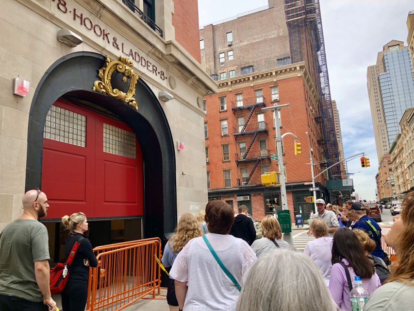 NYC TV & Movie Locations Bus Tour – Friends, Seinfeld & More - Key points to know before booking