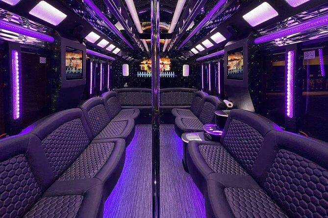 Open Bar Party Bus Nightclub Crawl in Las Vegas - A low-cost way to start a Las Vegas club night