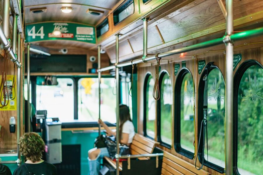 Orlando: I-Ride Trolley Hop-on Hop-off Pass - Using the Green Line on Universal Boulevard