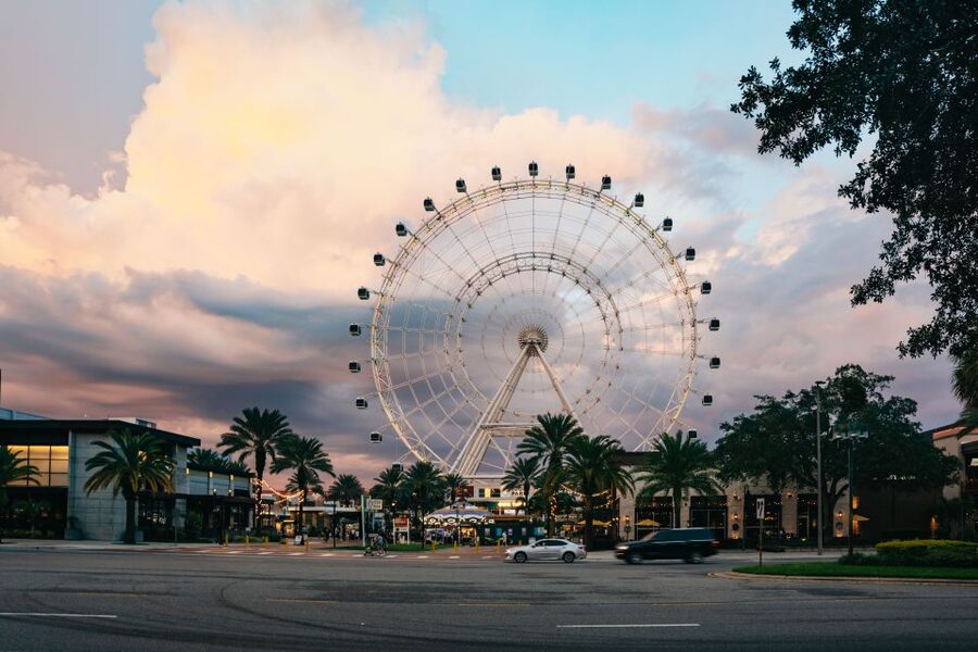 Orlando: I-Ride Trolley Hop-on Hop-off Pass - Following the Red Line from outlets to SeaWorld