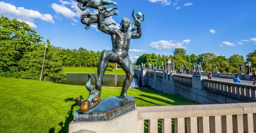 Oslo: Grand City Sightseeing Tour by Bus with Fjord Cruise - Is $152 a fair price?