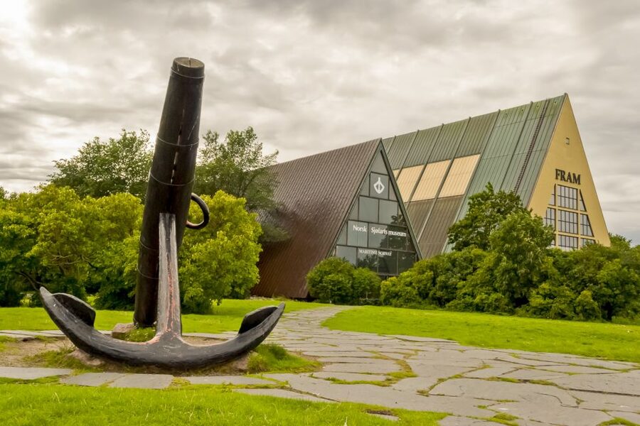 Oslo: Grand City Sightseeing Tour by Bus with Fjord Cruise - Who should book this full-day tour?
