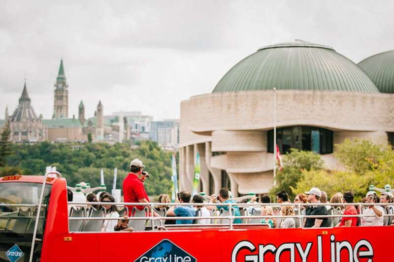 Ottawa: Hop-On Hop-Off Guided City Tour Pass - Starting at Sparks Street