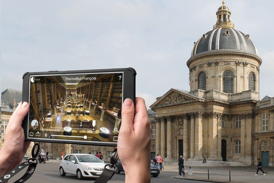 Paris: Audio-Guided Bus Tour & Seine River Cruise - What the coach route gives you
