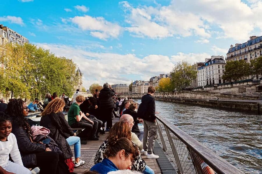 Paris: Big Bus Hop-on Hop-off Tour and Seine River Cruise - Traffic, queues, and the limits of hop-on hop-off