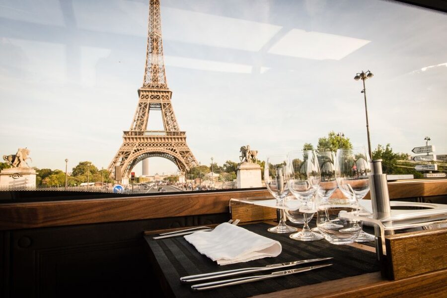 Paris: Bustronome Gourmet Lunch Tour on a Glass-Roof Bus - Why lunch on a glass-roofed bus works