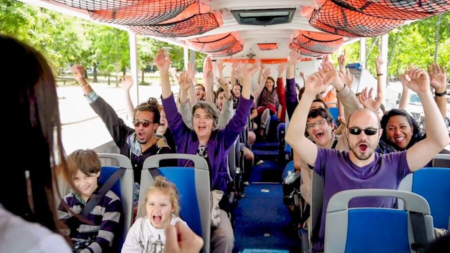 Paris: City and River Seine Tour on an Amphibious Bus - The road route covers the classic Paris sights