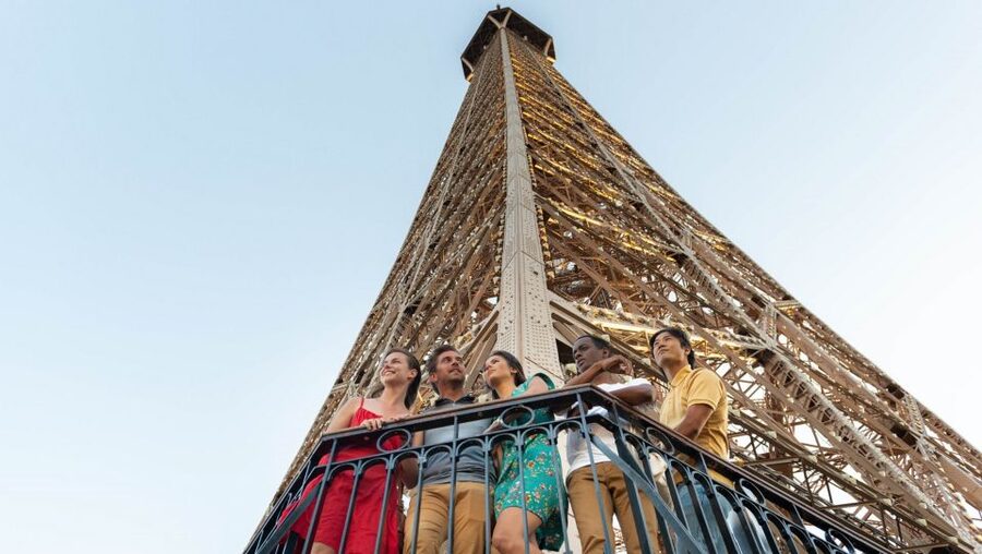 Paris: City Tour by Bus with Eiffel Tower & Optional Summit - Timing matters more than the three-hour label