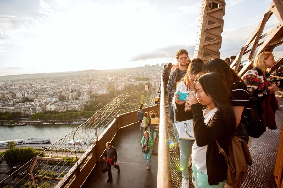 Paris: City Tour by Bus with Eiffel Tower & Optional Summit - Comfort, access, and what to bring