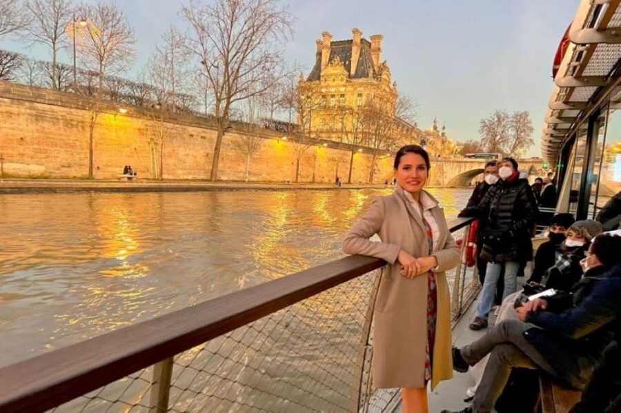Paris: Eiffel Tower, Hop-On Hop-Off Bus, Seine River Cruise - The open-top bus and its 10 Paris stops