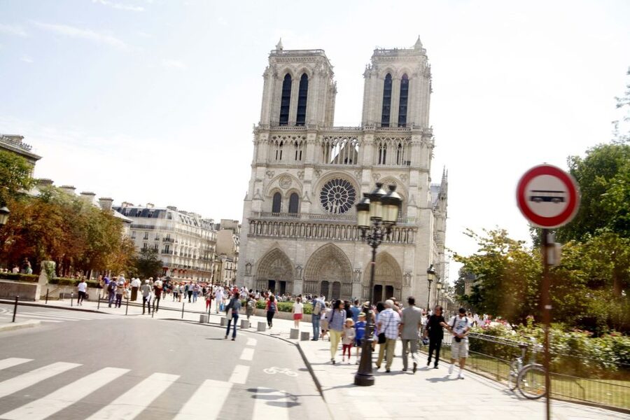 Paris: Eiffel Tower Tickets and City Bus Tour - Choosing the summit option