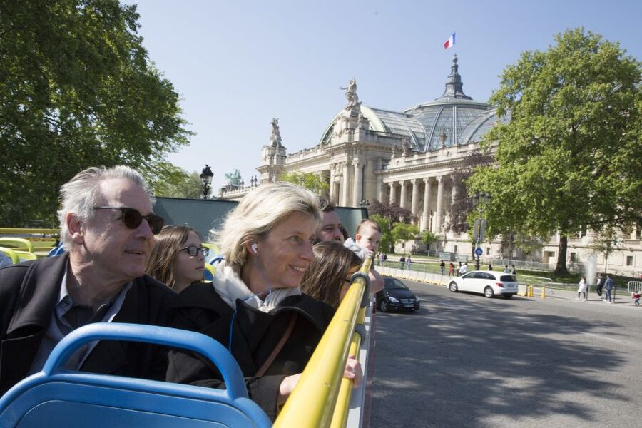 Paris: Hop-on Hop-off Bus Tour & Seine Cruise Bundle Tour - What the Seine cruise adds