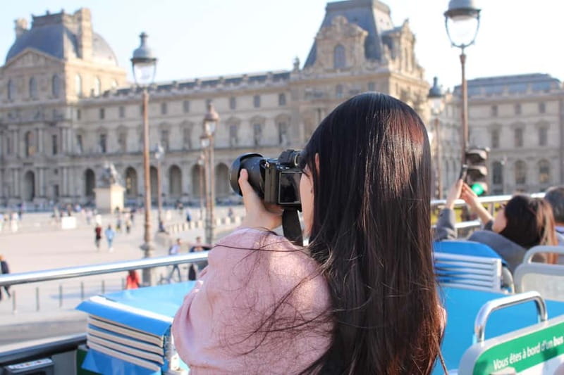 Paris: Hop-on with Emily walking tour and bus tour - Who will enjoy this most