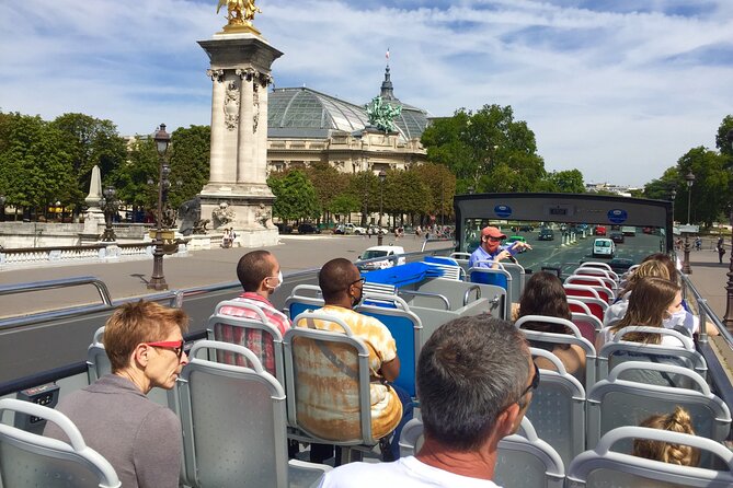 Paris Tootbus Hop-On Hop-Off Bus Tour (Optional Cruise) - What the audio guide and app add