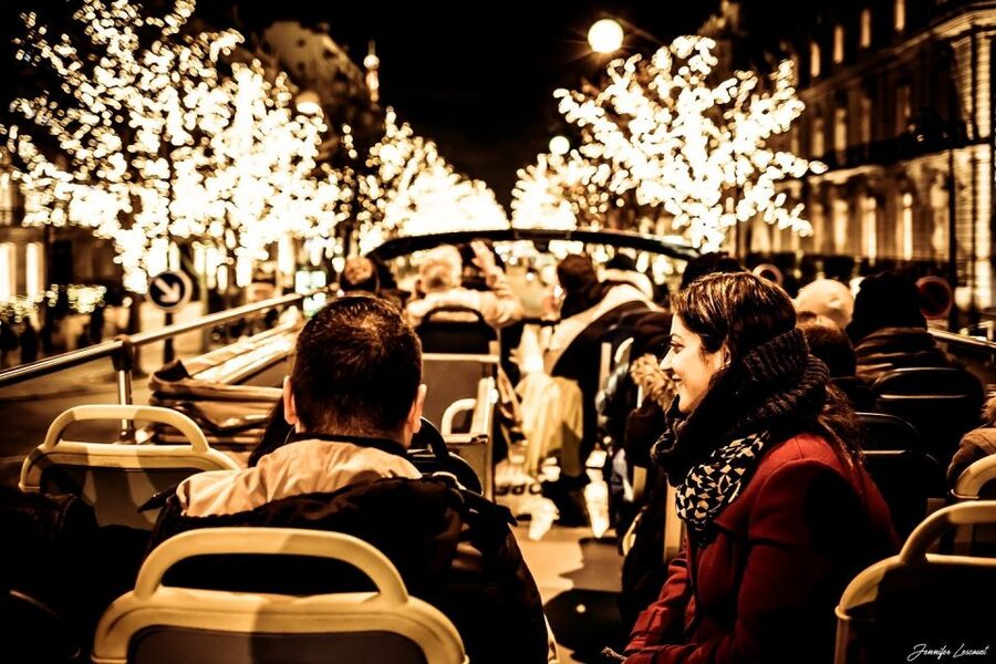Paris: Tootbus Open-Top Christmas Bus Tour - Key points to know before booking