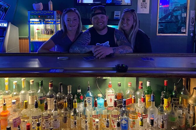 Party Bus Dive Bar Bus Crawl l - A small group with a flexible route