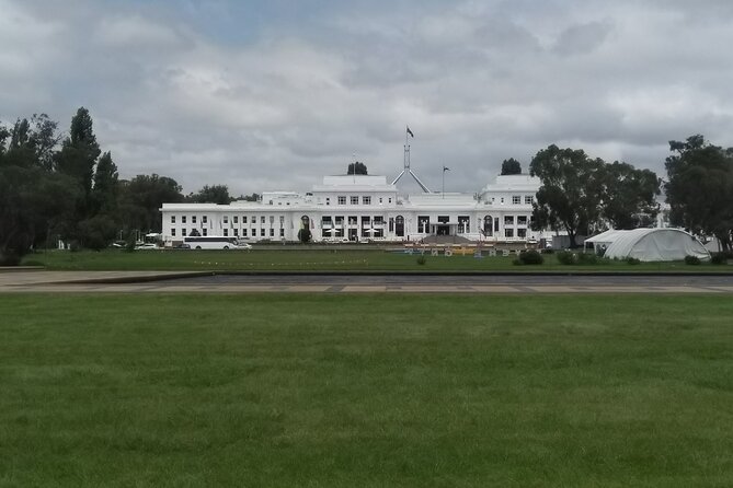 Personalised Sightseeing in Canberra, with John - High Court, the National Capital Exhibition, and the lake