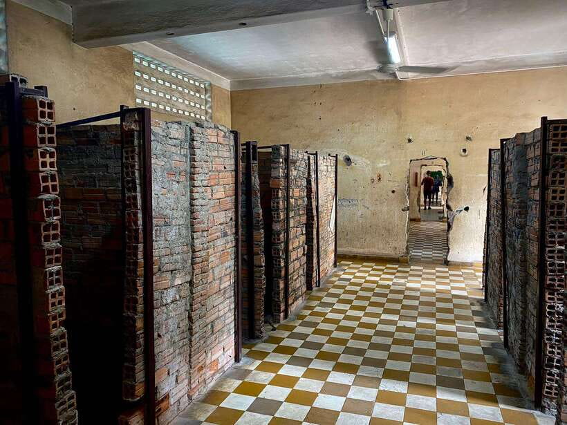 Phnom Penh: Killing Fields and Prison S21 Bus Tour - Practical advice for a respectful visit