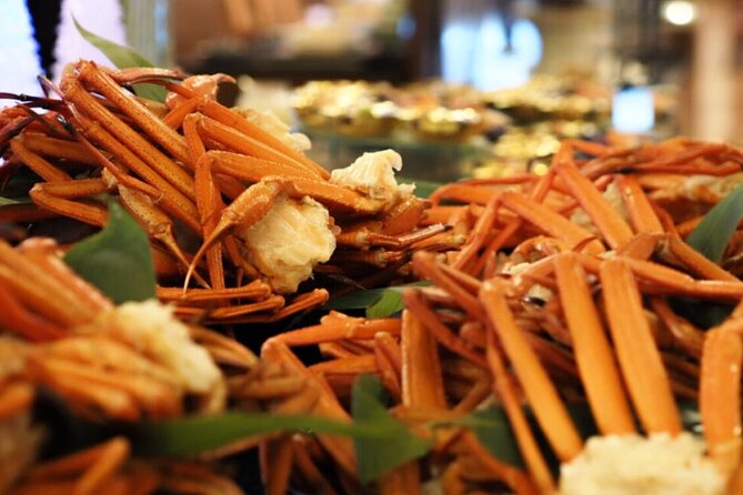 Play with Snow Crab Buffet Lunch and Strawberry Picking Bus Tour - What the guide and bus format add