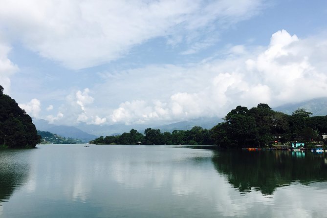 Pokhara: Sightseeing tour (Unguided) in Sharing Bus - What this $12 Pokhara outing really offers