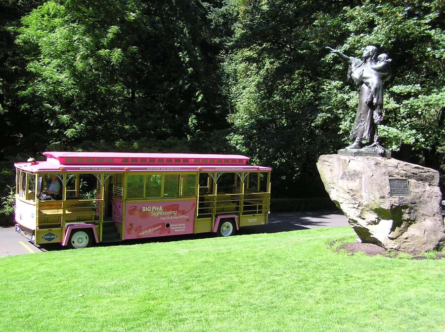 Portland, Oregon: Pink Trolley Hop-On Hop-Off Tour - Stop 2: South Park and Portland’s central core