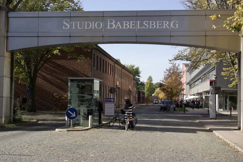 Potsdam-Babelsberg: 5-Hour-Tour "Film-History" by VW-Bus - What the VW bus adds