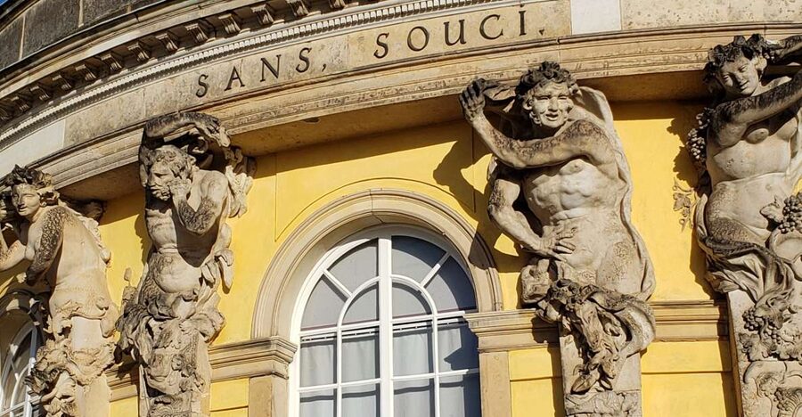 Potsdam: Private Bus Tour with Park Walk to Sanssouci Palace - Key points to know before booking