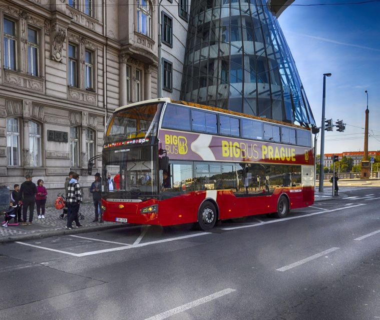 Prague: Big Bus Hop-on Hop-off, Castle Tour and River Cruise - Why the bus and boat combination works in Prague