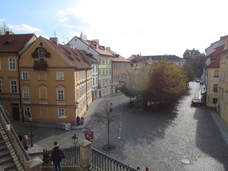 Prague: Bus and Boat Tour - Who will get the most from this tour