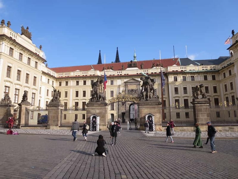 Prague: Bus and Boat Tour - Why this Prague tour works well