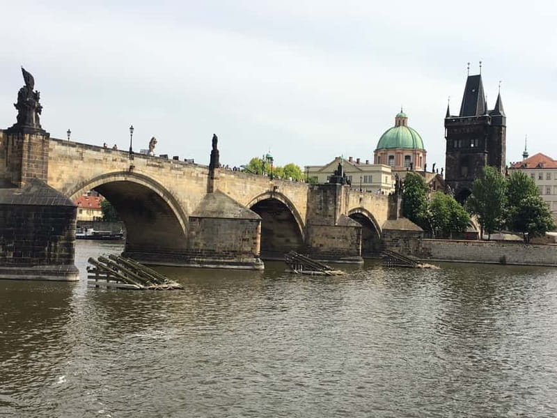 Prague: Bus and Boat Tour - The one-hour Vltava River cruise