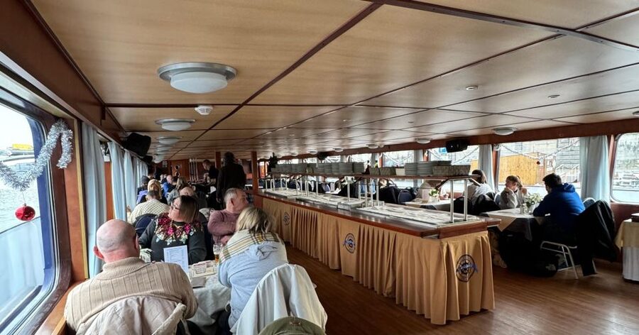 Prague Castle Interiors, Bus Tour and Vltava River Cruise - Why Prague Castle works better with a guide