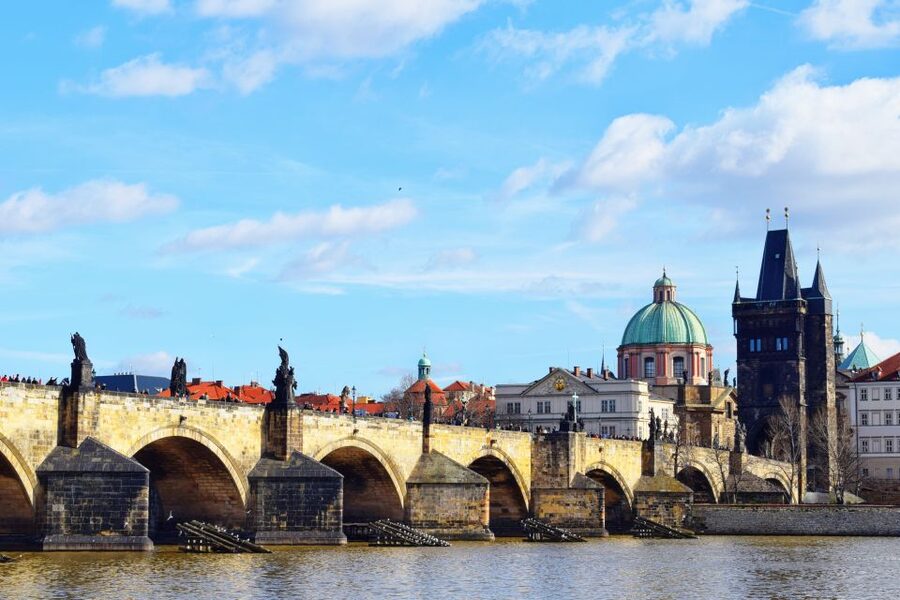Prague City: 1-Hour Orientation Tour by Bus - Why one hour can work well in Prague