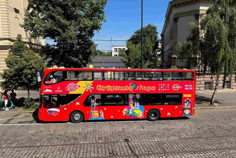 Prague: City Sightseeing HOHO Bus Tour & Optional Boat Tour - Audio commentary, live help, and comfort