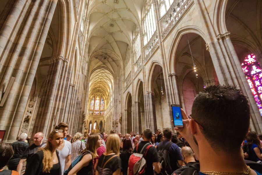 Prague: Guided Bus & Walking Tour with River Cruise & Lunch - What the $135 price really covers