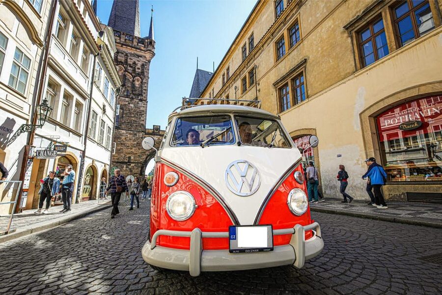 Prague: Private Sightseeing Tour in original VW Samba bus - How the $170 group price works