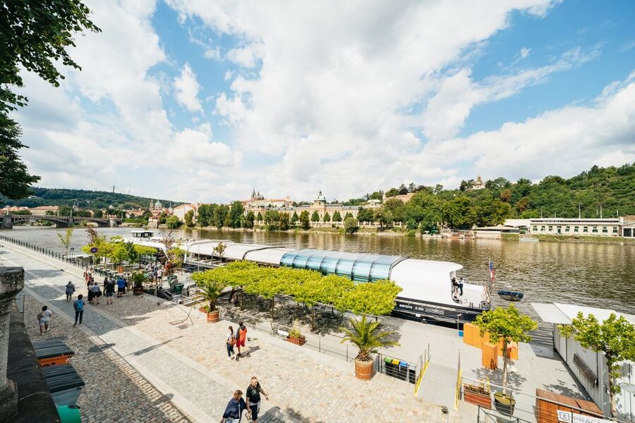 Prague: Vltava River Lunch Cruise in an Open-Top Glass Boat - Boarding at Pier 3A and finding the right boat