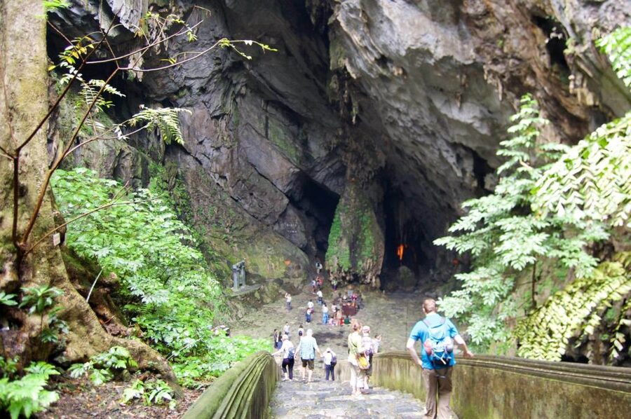 Private Car/Bus Renting Hanoi - Ninh Binh - Halong - Sapa... - What the $210 price really covers