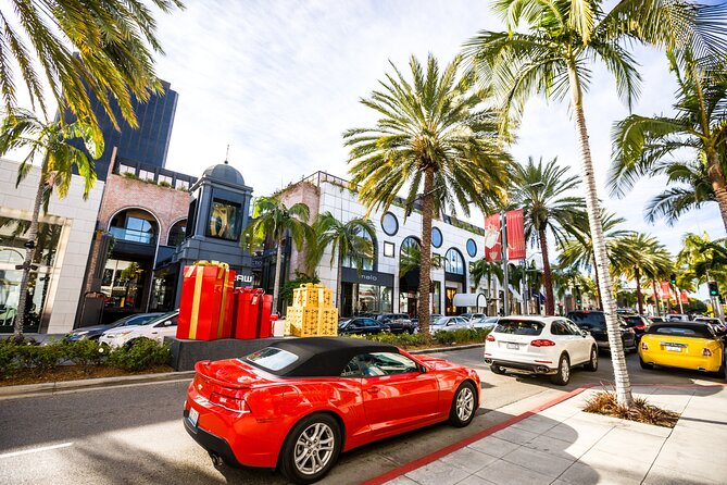 Private Hollywood and Celebrity Homes Bus Tour - The Sunset Strip’s comedy and music history
