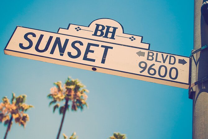 Private Hollywood and Celebrity Homes Bus Tour - The Hollywood Sign and Mount Lee views