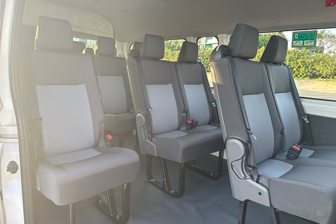 Private Mini Bus Rental With Driver In Dubai - What the driver adds