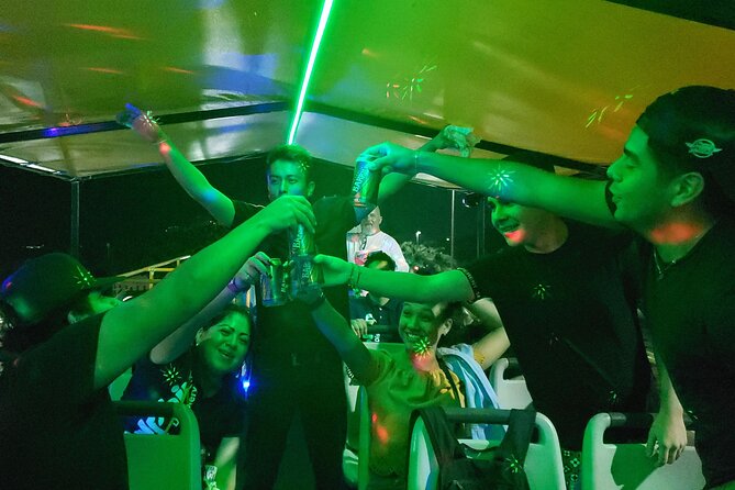 Private Party Bus Loop in Cancun - Music, dancing, and the mood on board