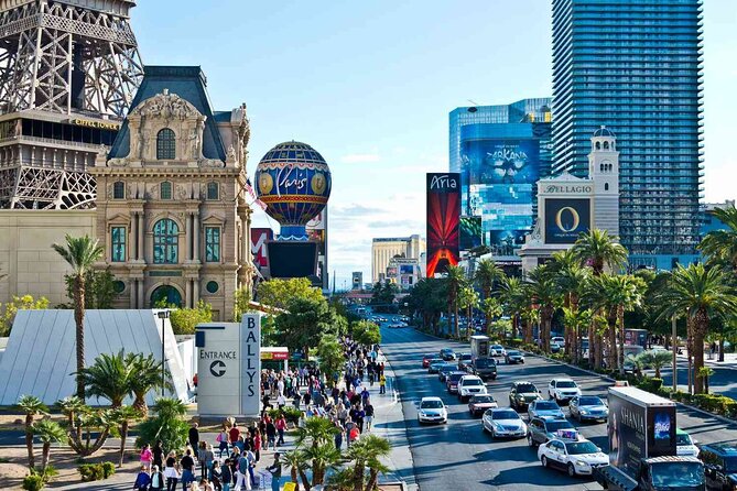 Private Party Bus Tour of the Las Vegas Strip Champagne Toast - Passing the Bellagio Fountains