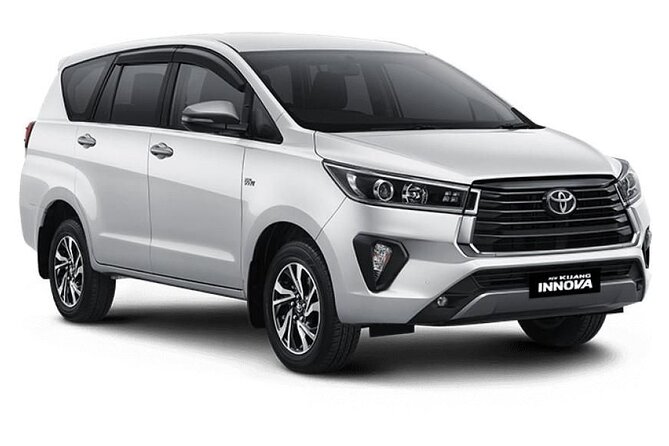 Private Tour with Car and Bus - Picking the right vehicle for your group