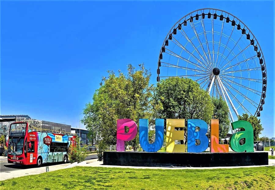 Puebla: Hop-on Hop-off City Tour and Observation Wheel - The double-decker ride and the best seat
